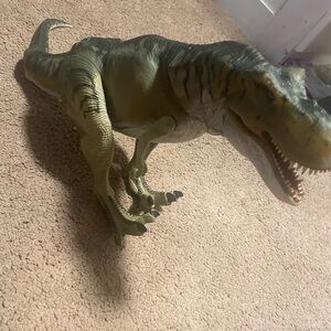 Realistic Green Dinosaur Toy for Reptile Enthusiasts